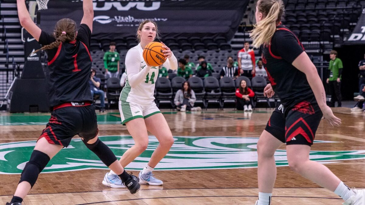 College Roundup: Pesky UVU defense roughs up Southern Utah